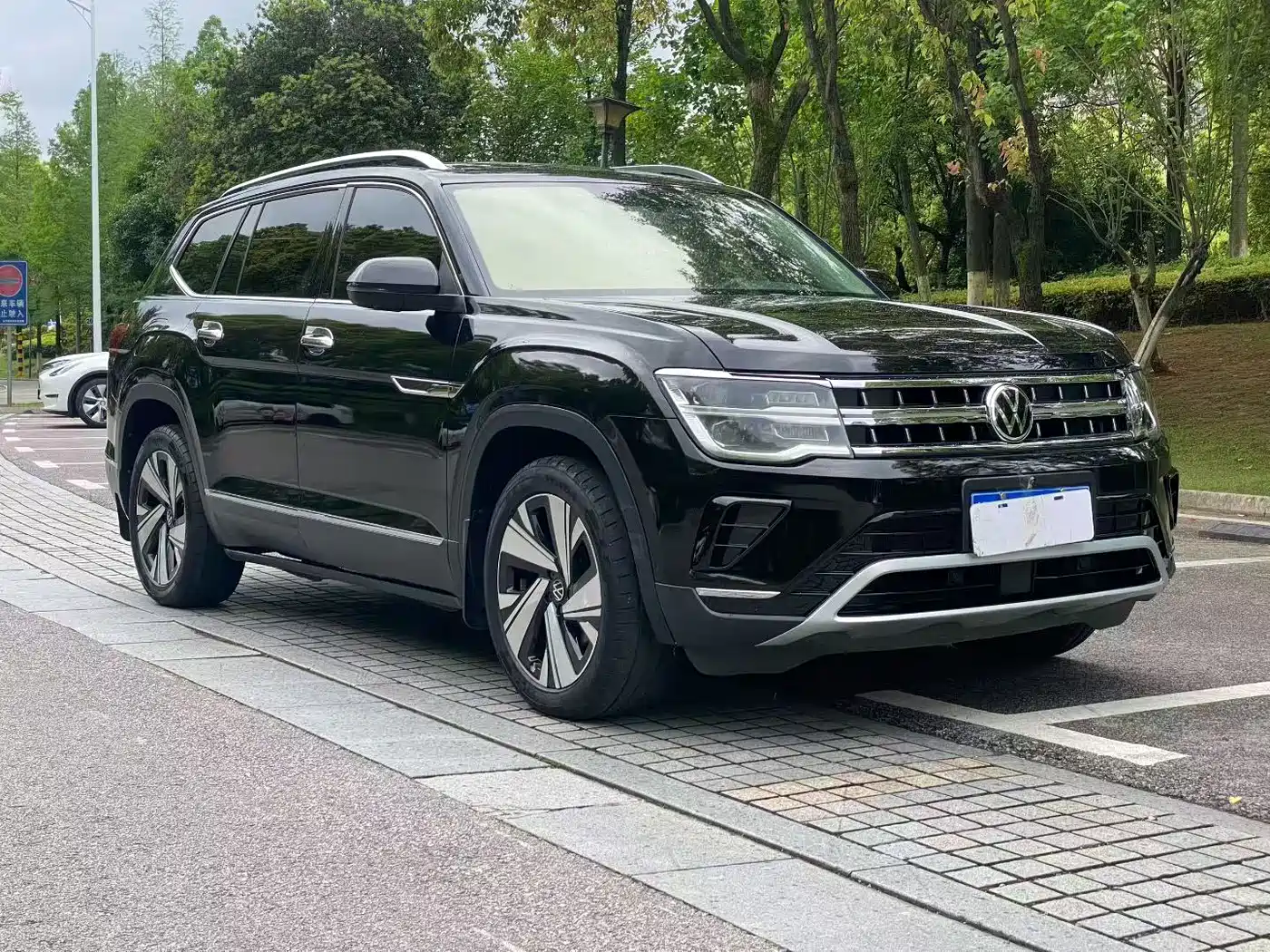 Volkswagen Teramont 2022 380TSI 4MOTION Premium Luxury фото 3