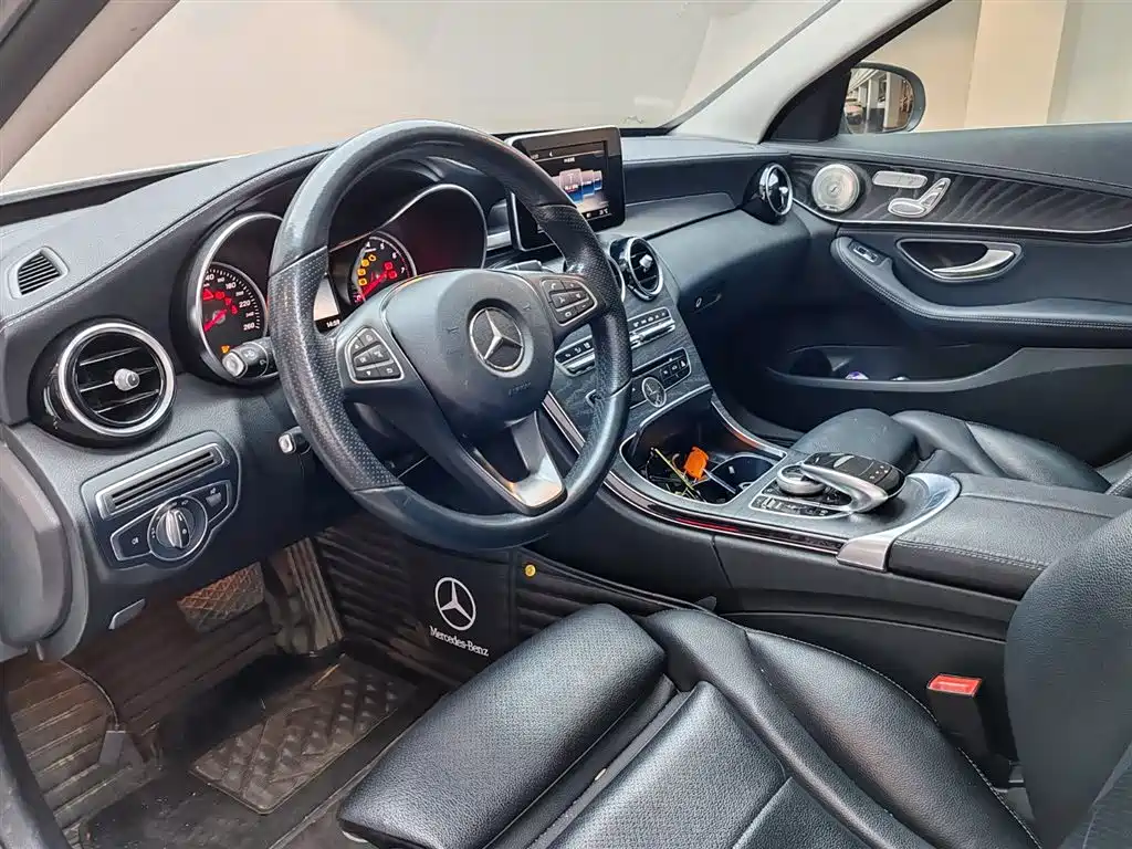 Mercedes-Benz C-Class 2017 C 200 L Sport фото 16