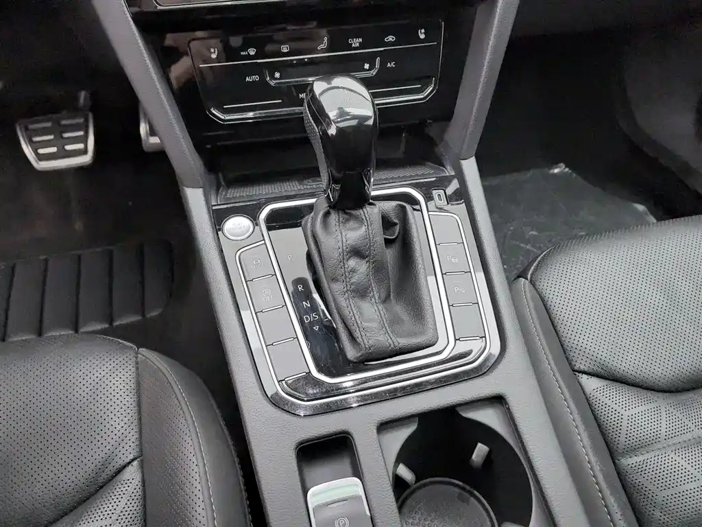 Volkswagen FAW-Volkswagen CC 2021 380TSI Eye-catching Edition фото 13