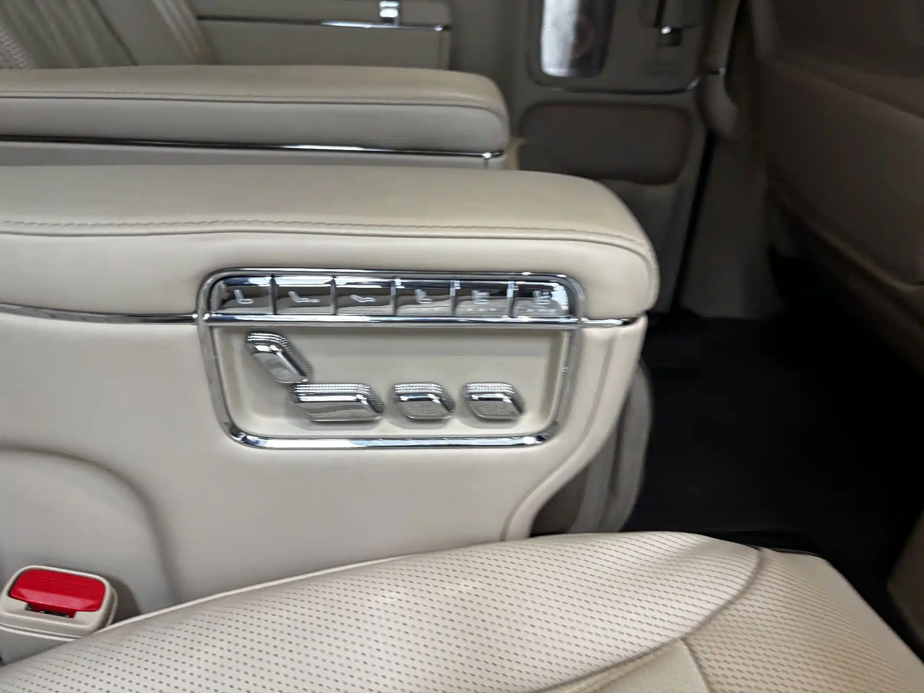 Фото 22 - Zhijie Zunjie MPV