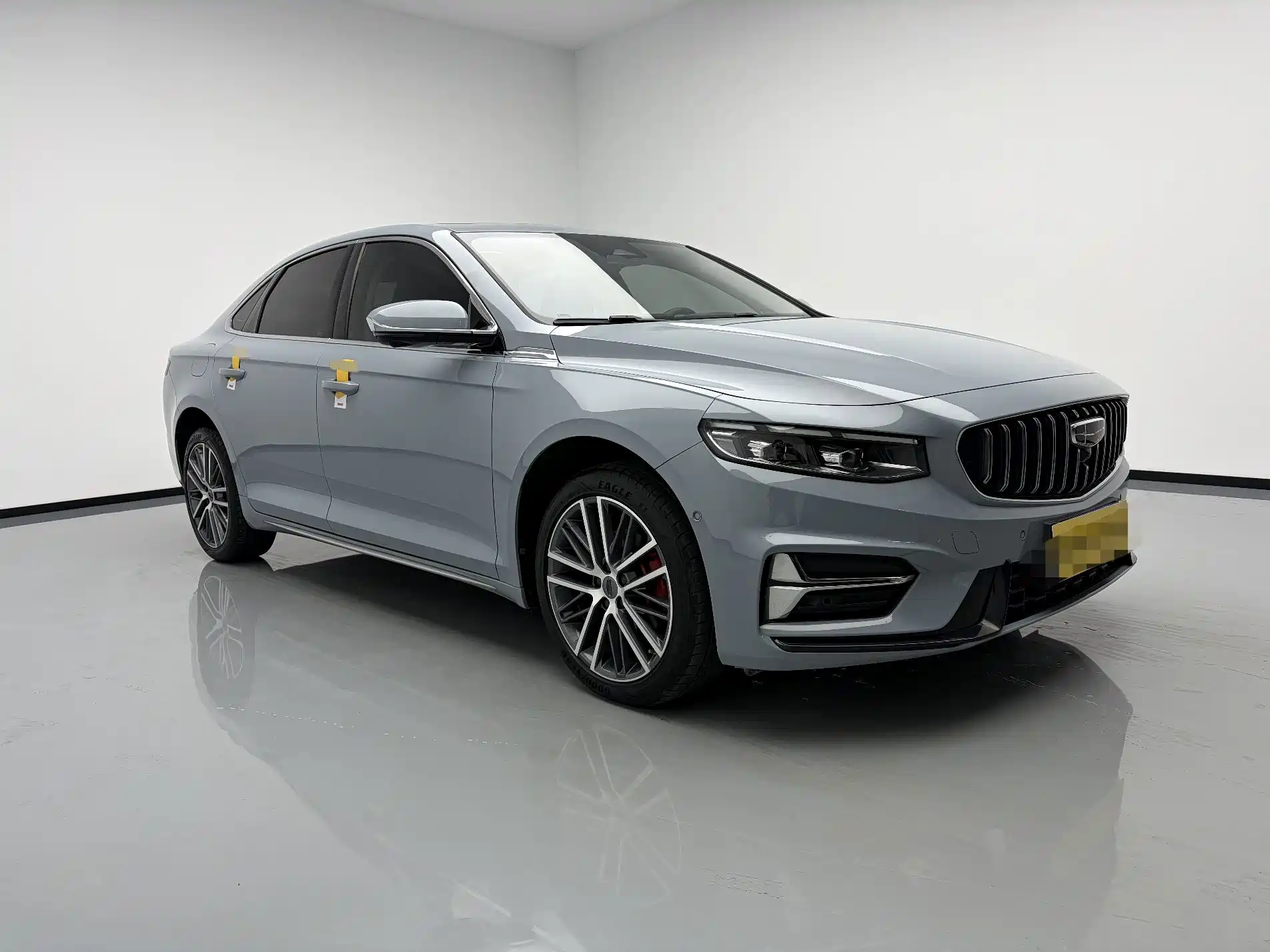 Фото 3 - Geely Preface