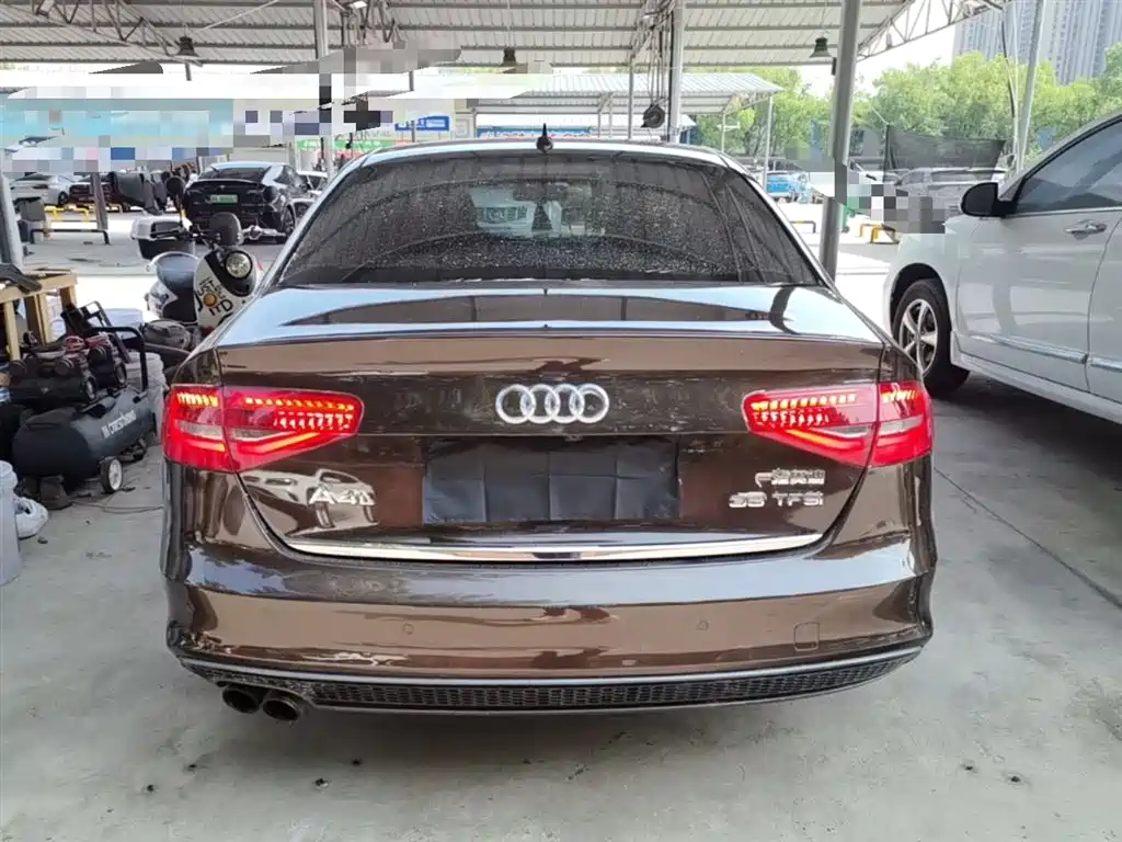 Audi A4L 2016 35 TFSI Heritage Edition S line Luxury фото 6