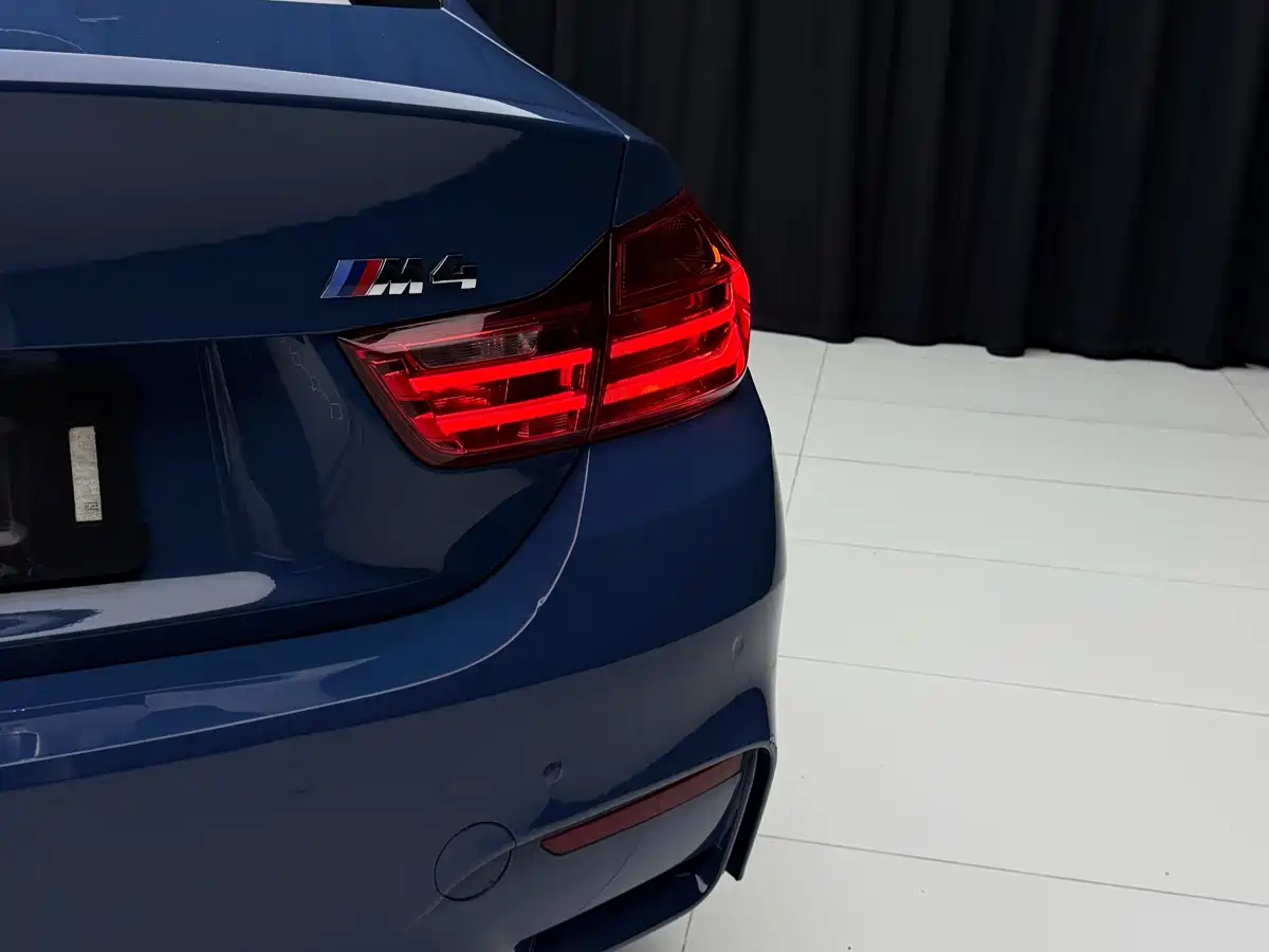 BMW M4 2015 2014 M4 Coupe