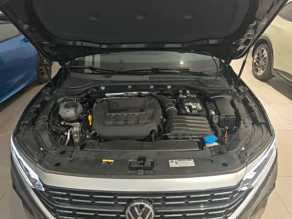 Volkswagen Passat 2025 Outstanding 380TSI Dragon Glory Edition фото 20