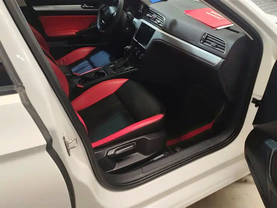 Volkswagen Lamando 2021 230TSI DSG Fashion Edition фото 8