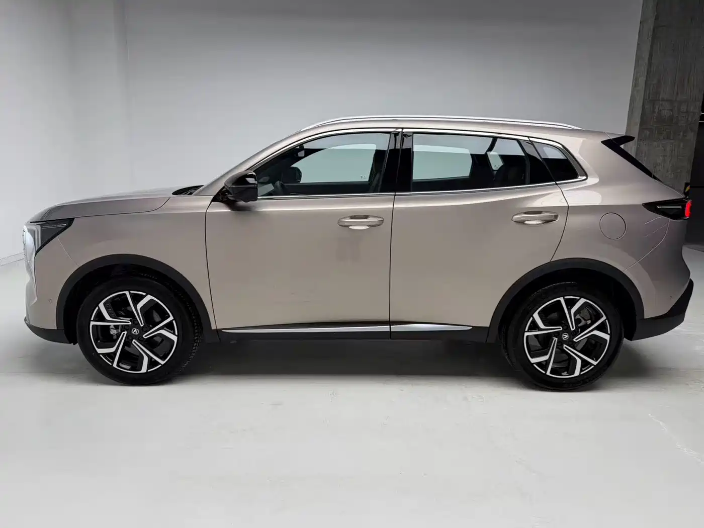 Changan CS55 PLUS 2026 Model 4th Gen New Blue Whale 1.5T Celestial Premium фото 9