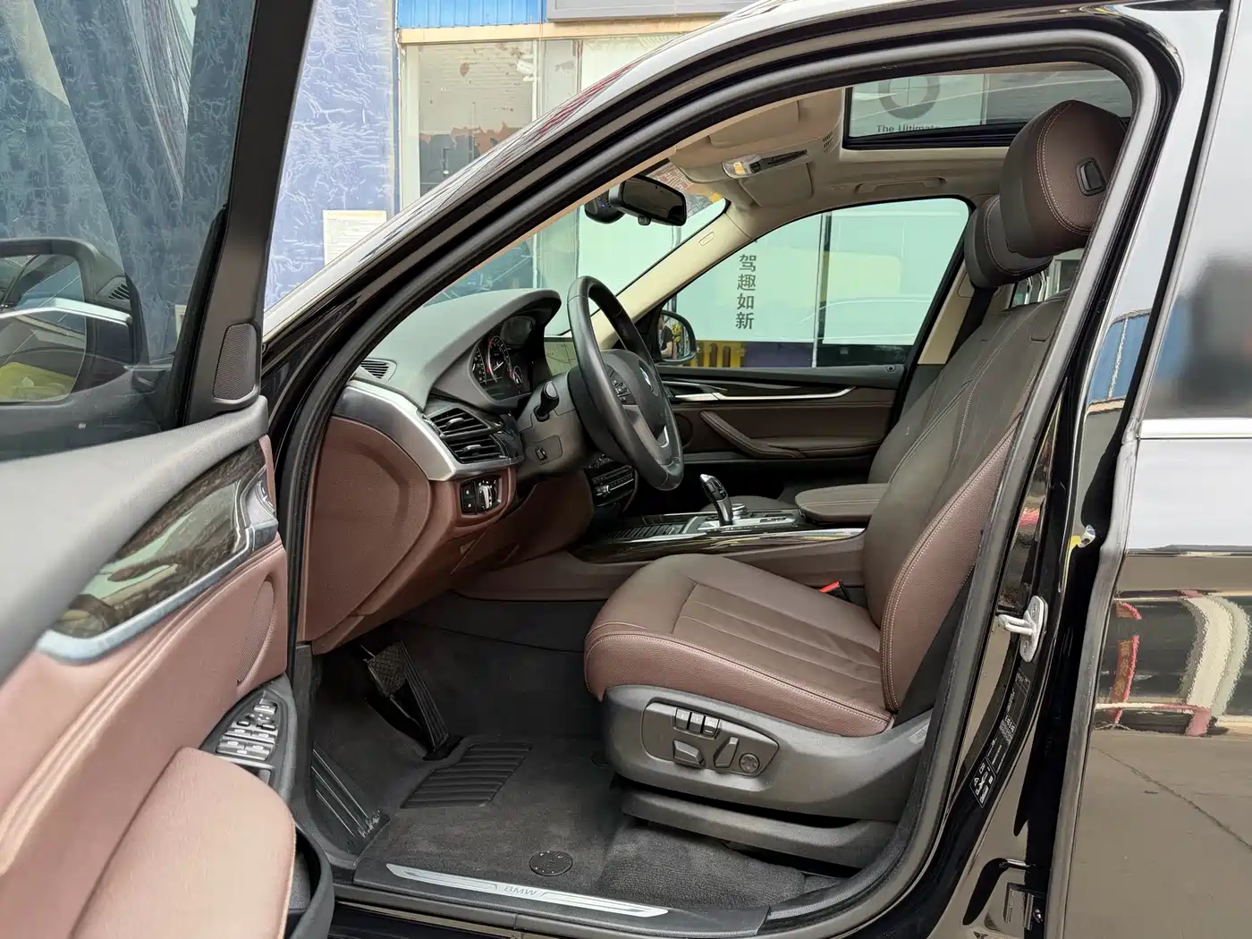 BMW X5 (Import) 2014 xDrive35i Leading фото 9