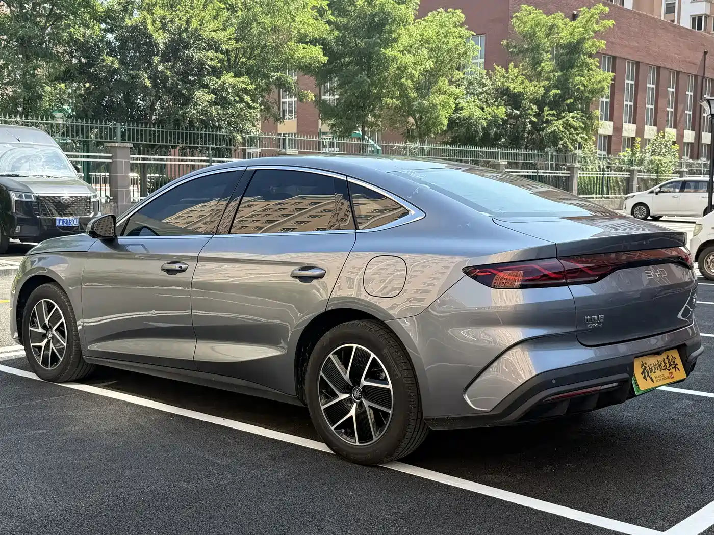 Фото 7 - BYD Qin L