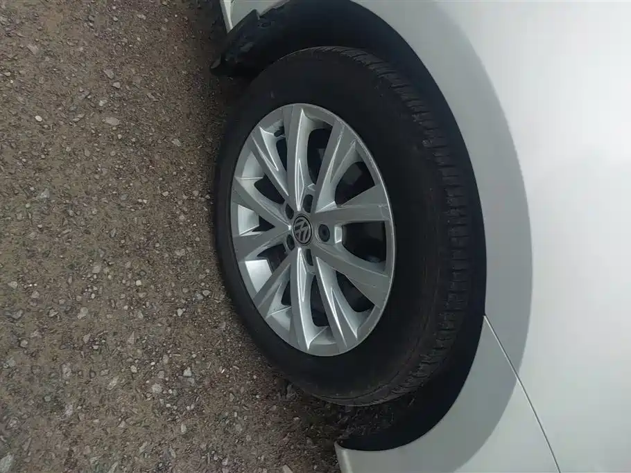 Volkswagen Lavida 2017 230TSI DSG Comfort Edition фото 6