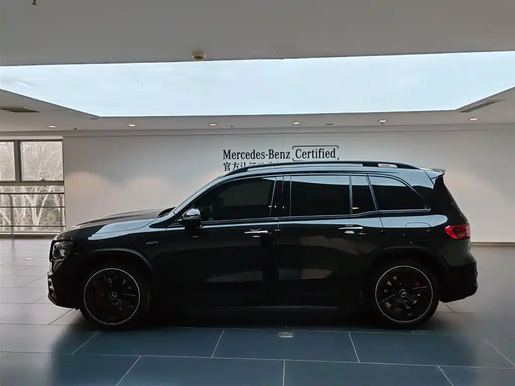 MERCEDES-BENZ GLB AMG