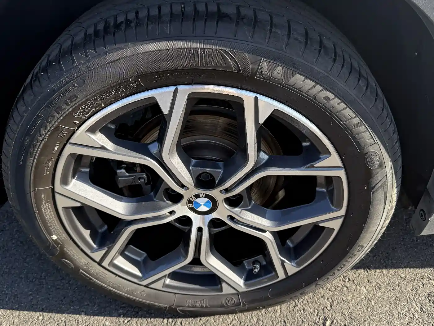 BMW X1 2022 sDrive20Li Premium фото 24
