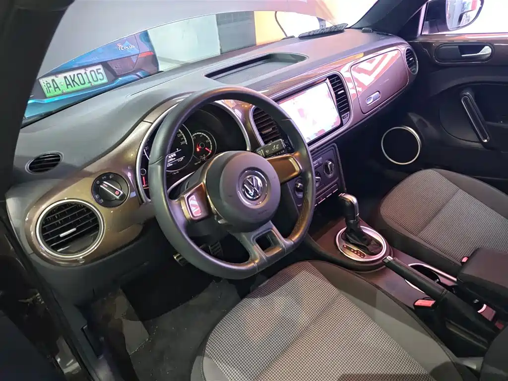 Volkswagen Beetle 2015 180TSI фото 7