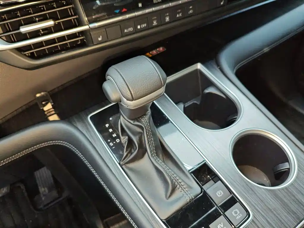 TOYOTA GREVIA
