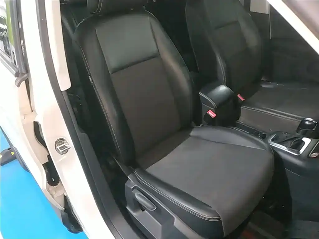 Volkswagen Tiguan 2017 300TSI Automatic 2WD Silk Road Fashion Edition фото 25