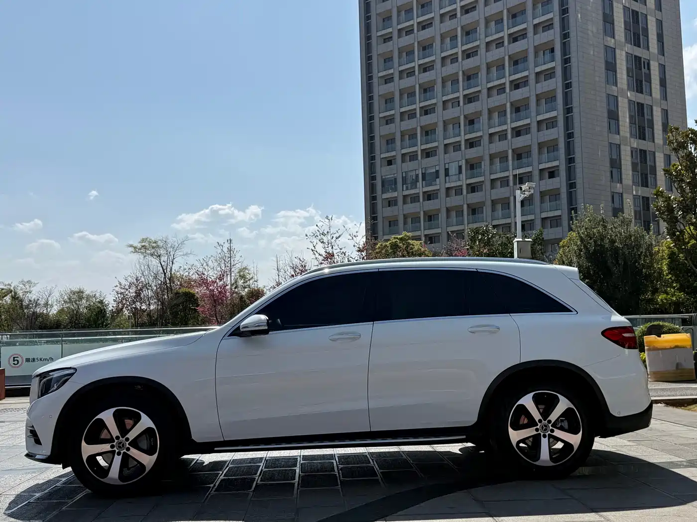 Mercedes-Benz GLC 2019 GLC 260 L 4MATIC Luxury фото 8