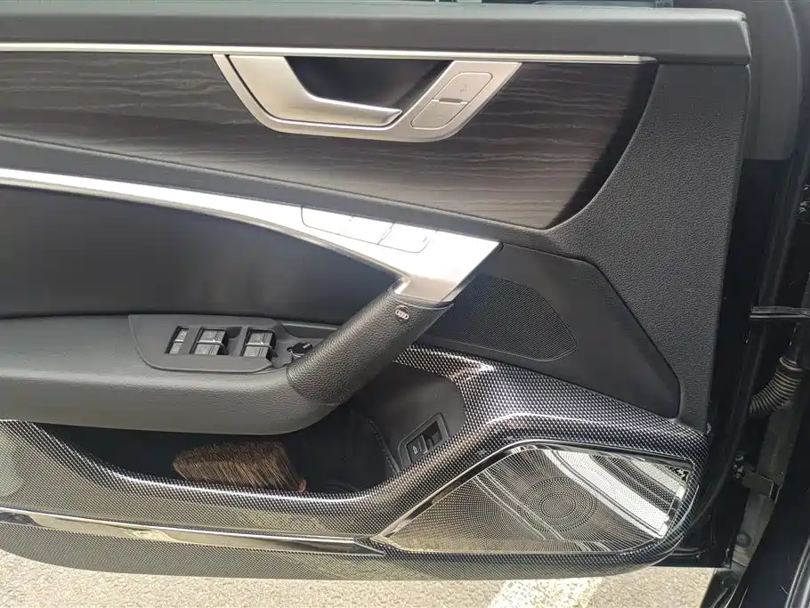 Audi A6L 2024 45 TFSI quattro Premium Dynamic фото 7