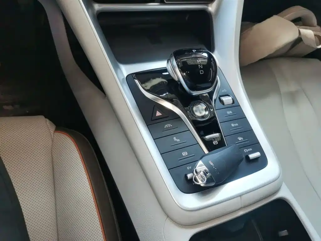 BYD Song Pro New Energy 2022 DM-i 110km Flagship Pro фото 14