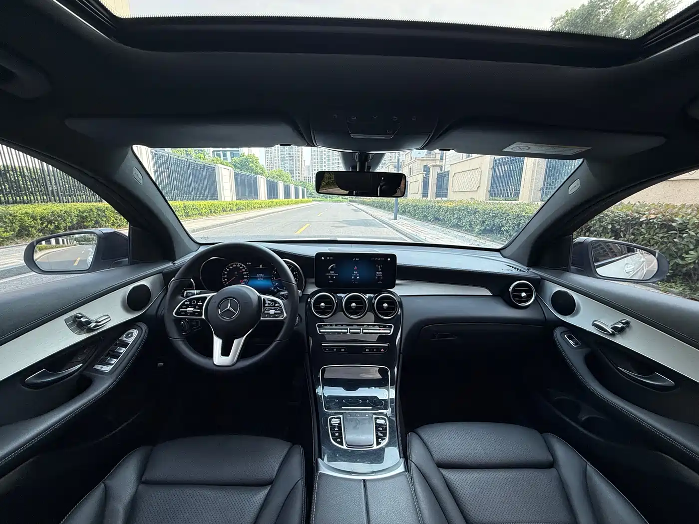 Mercedes-Benz GLC Coupe 2020 GLC 260 4MATIC Coupe SUV фото 13