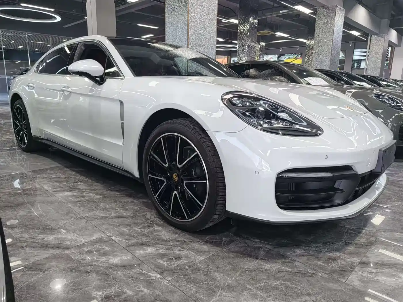 Porsche Panamera 2021 Panamera Executive Long Wheelbase 2.9T фото 3