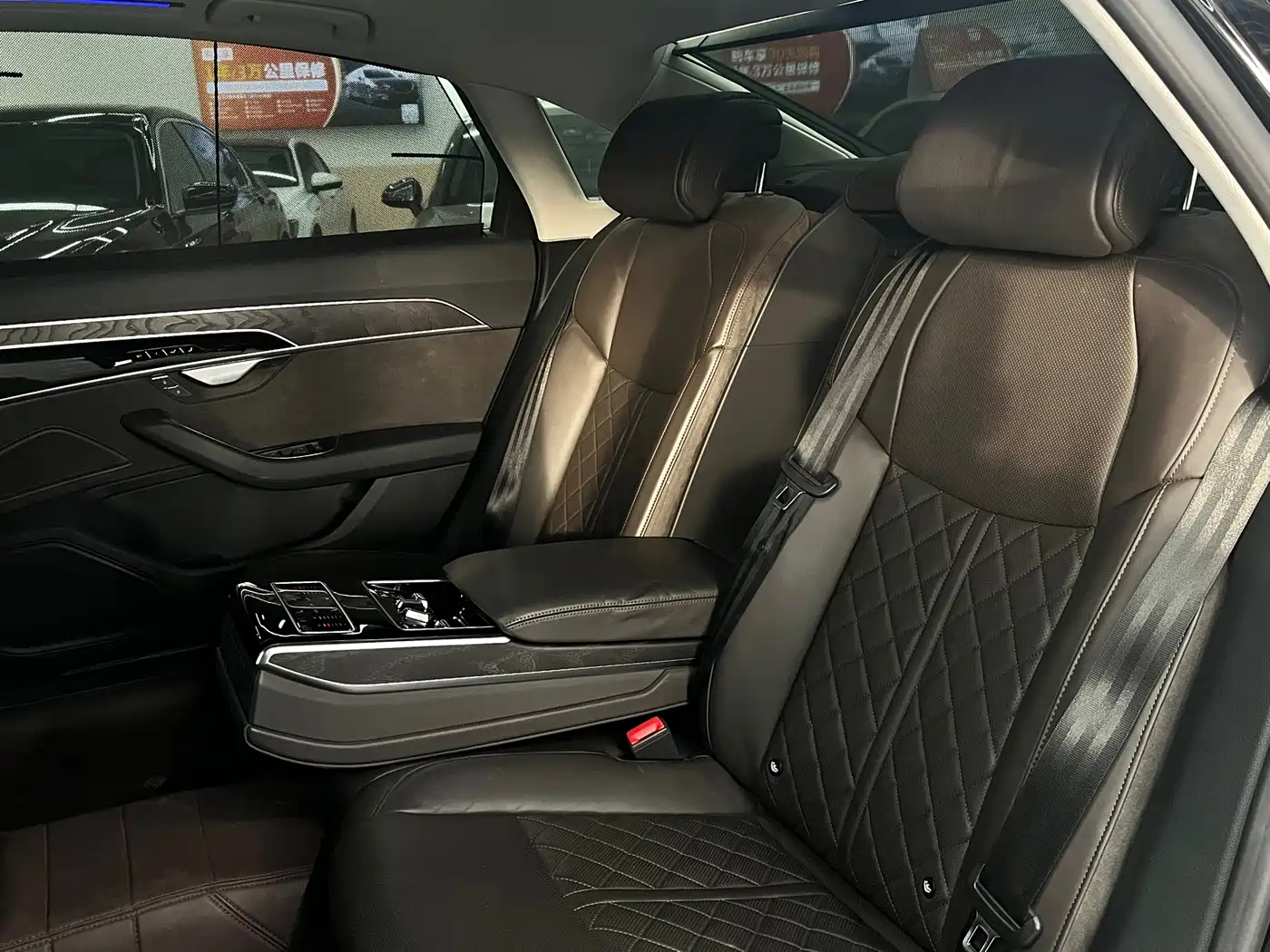 Audi A8 2021 A8L 50 TFSI quattro Comfort фото 16