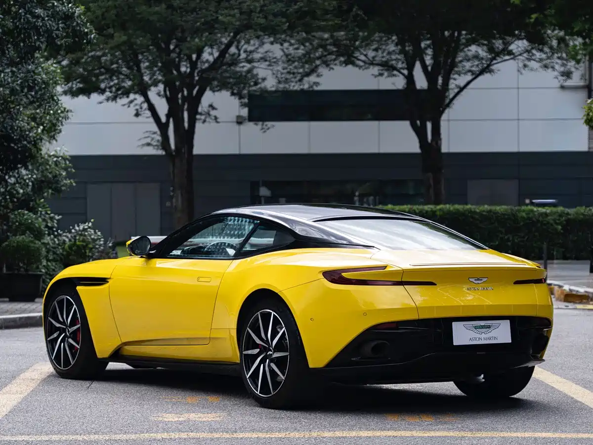 Aston Martin DB11 2020 2019 Model 4.0T V8 Coupe