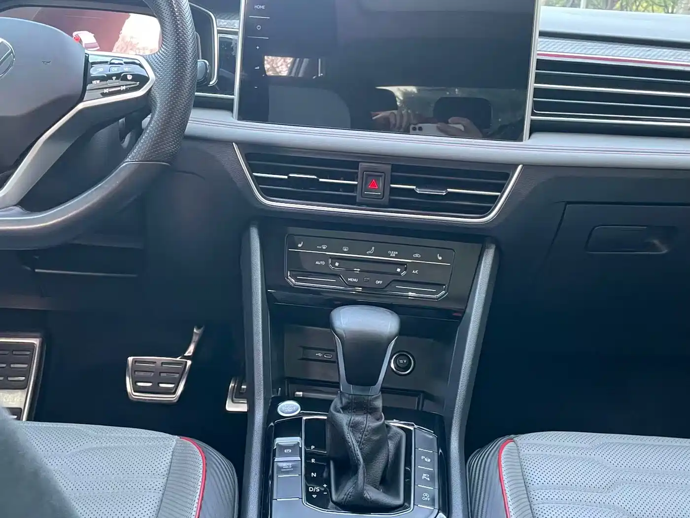 Volkswagen Tiguan L 2022 330TSI Automatic 2WD R-Line Flagship Edition фото 16