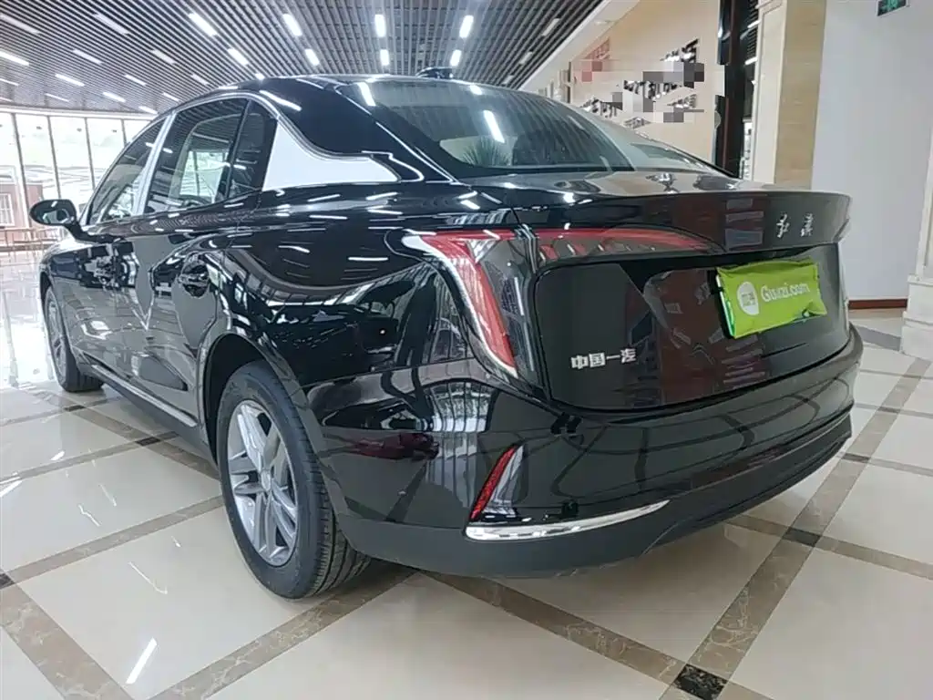 Hongqi E-QM5 2025 Model 500km Travel Edition фото 5