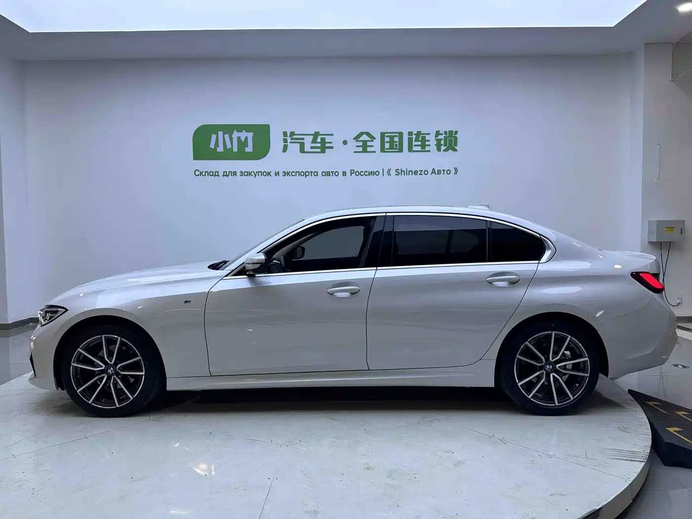 BMW 3 Series 2022 320Li M Sport Package фото 7