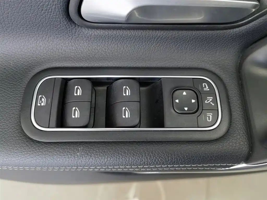 Mercedes-Benz A-Class 2022 Facelift A 200 L Sport Sedan Fashion Style фото 9