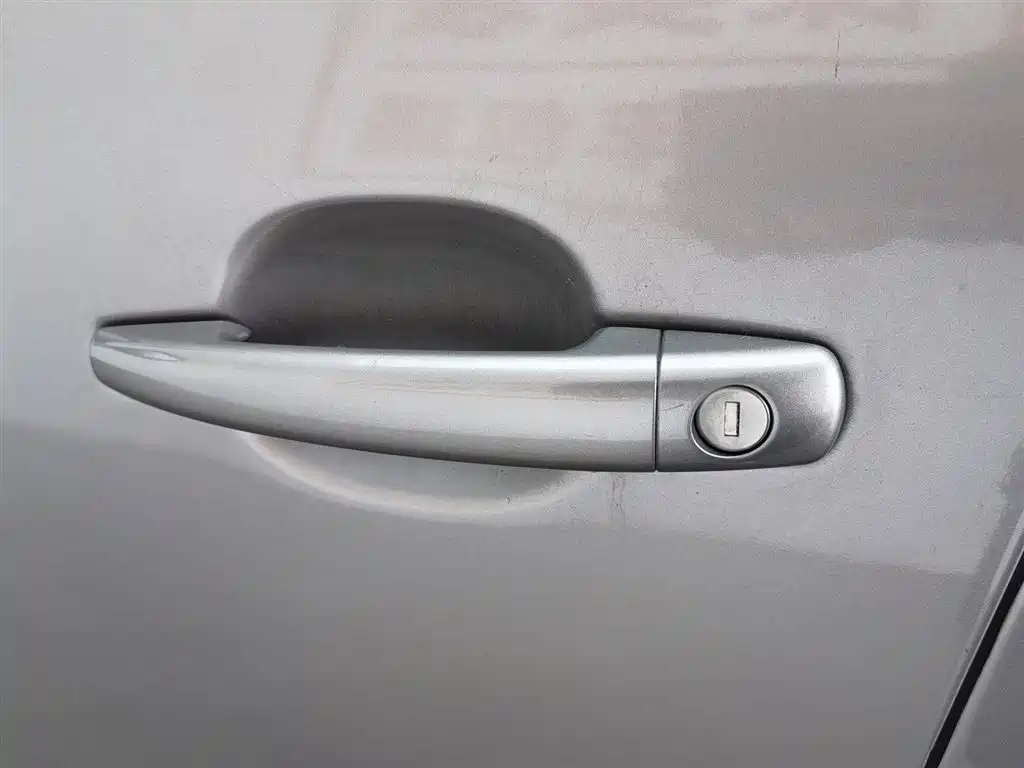 Peugeot 3008 2015 2.0L Automatic Classic Edition фото 18