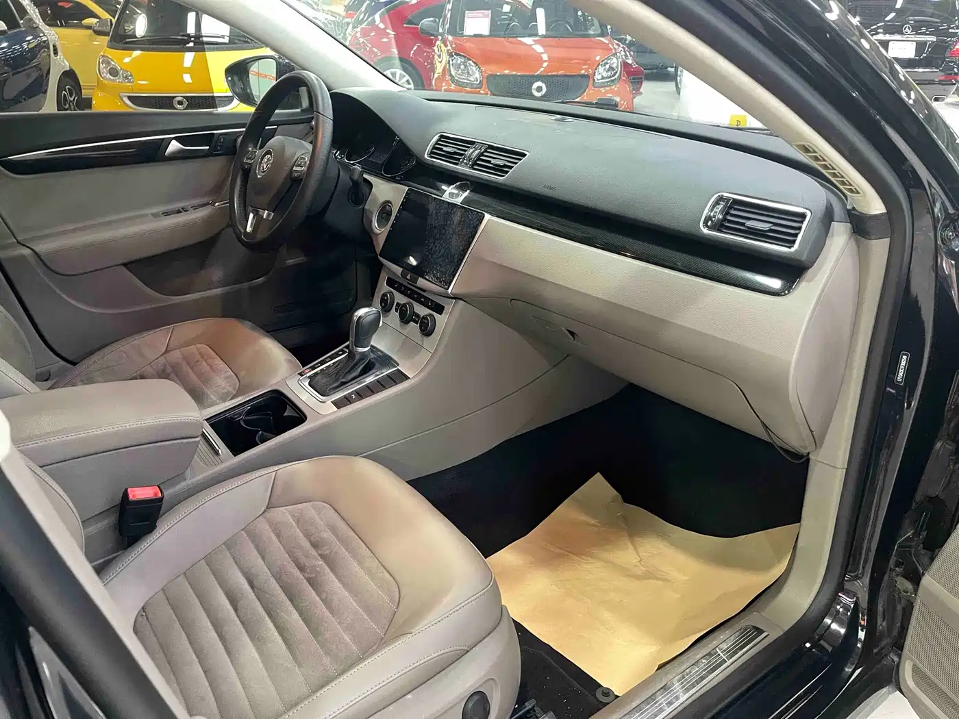 Volkswagen Magotan 2015 Facelift 1.8TSI Luxury фото 17