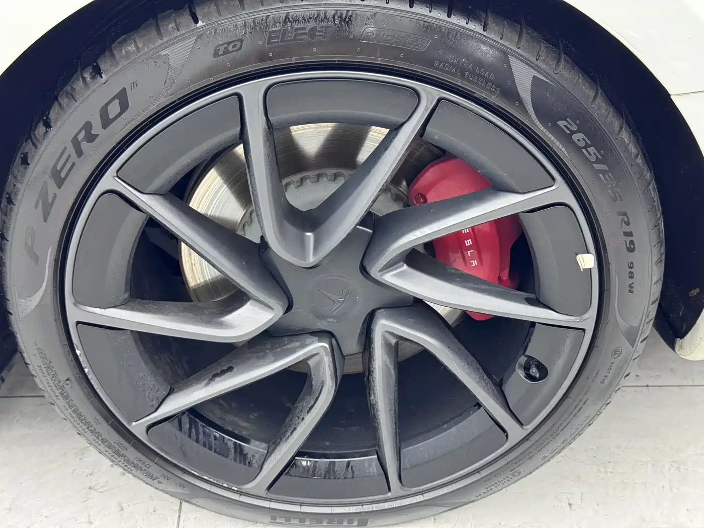 Tesla Model 3 2026 2025 Model Year Facelift Performance All-Wheel Drive