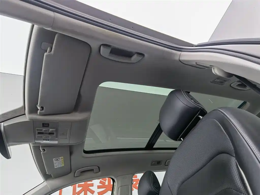 Volkswagen Tiguan L 2017 380TSI Automatic 4WD Ultimate Flagship Edition фото 14