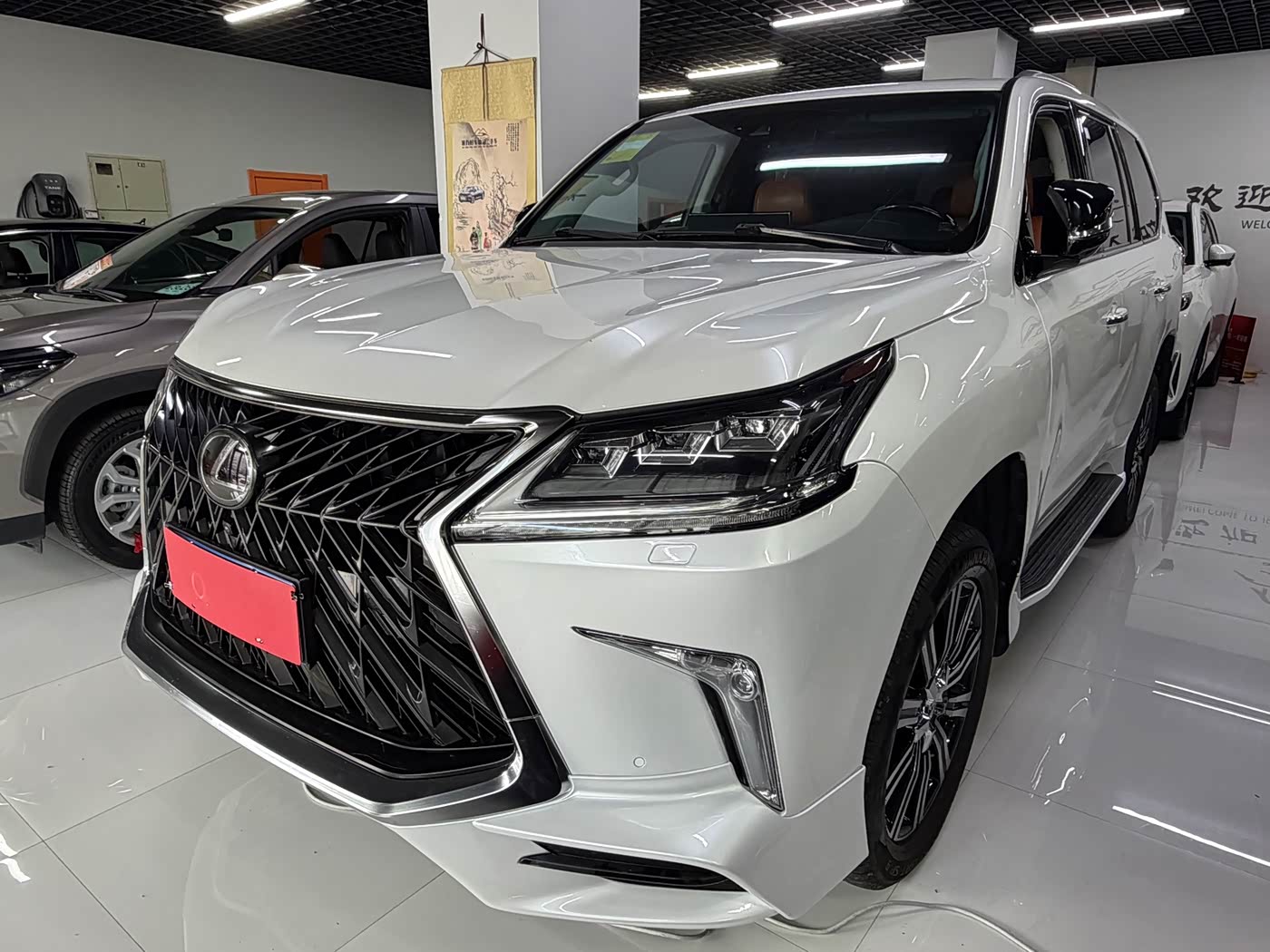 Lexus LX
