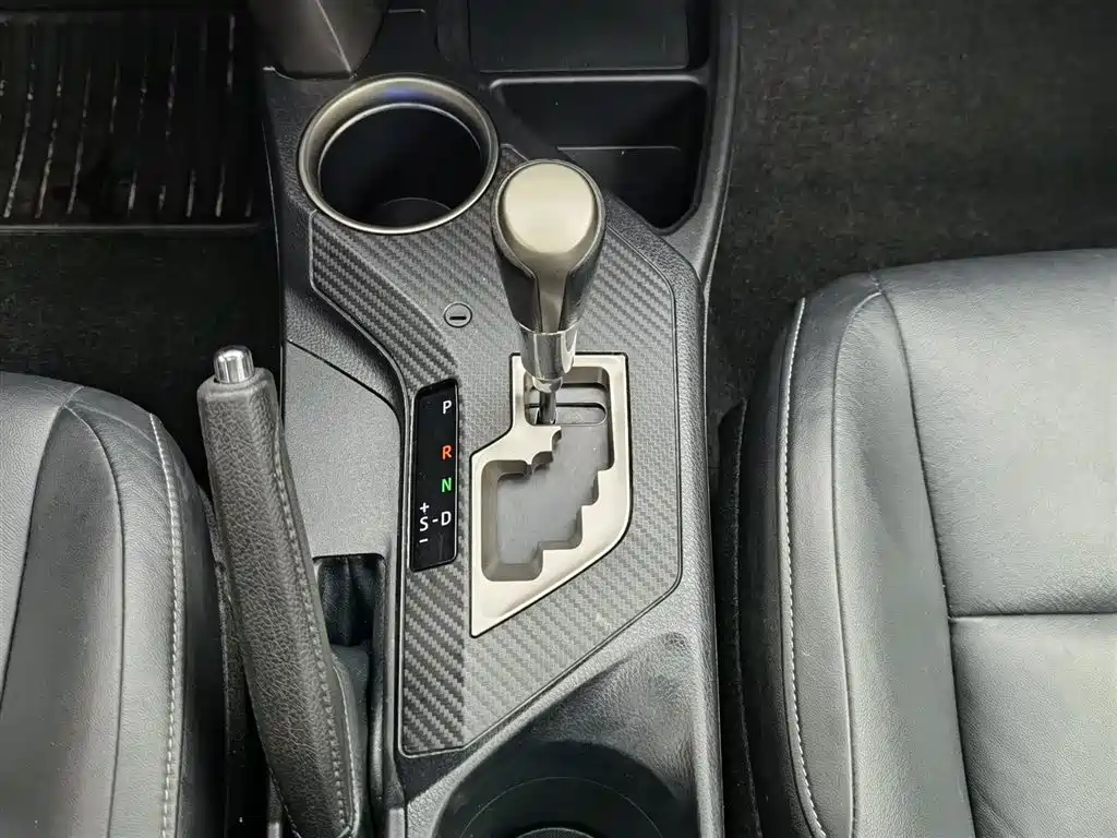 Toyota RAV4 Rongfang 2013 2.5L Auto 4WD Luxury фото 13