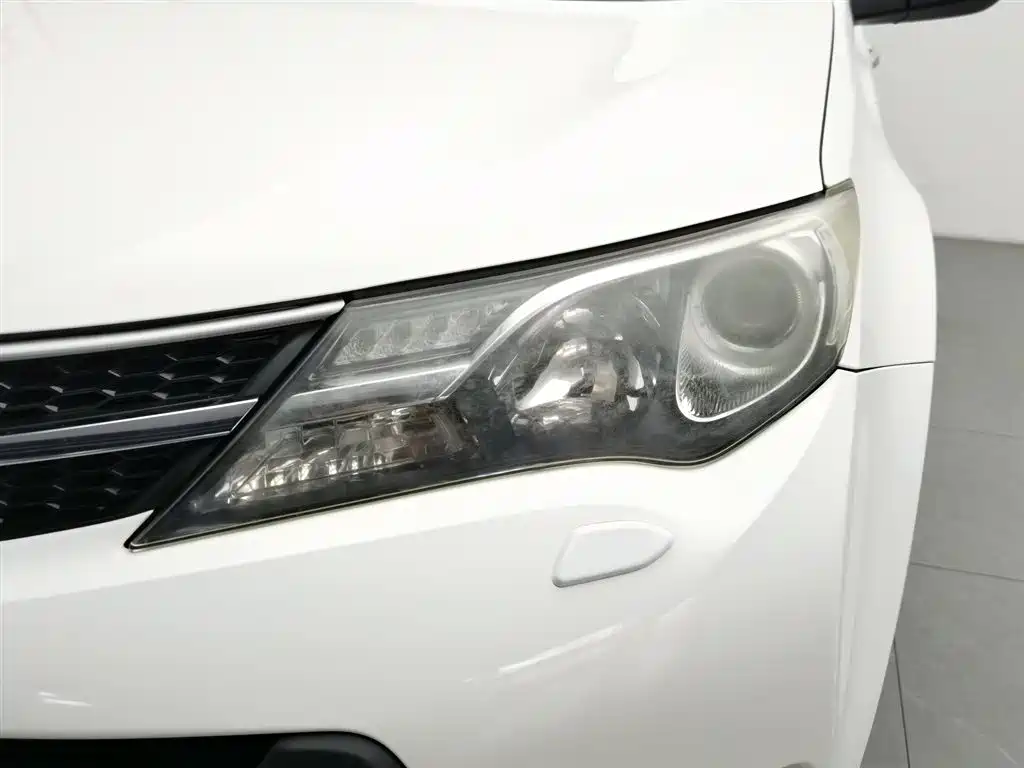 Toyota RAV4 Rongfang 2013 2.5L Auto 4WD Luxury фото 7