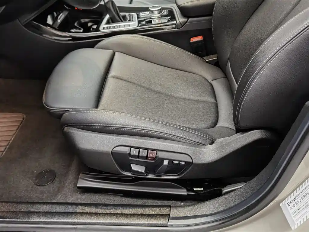 BMW 1 Series 2019 118i M Sport Package фото 20