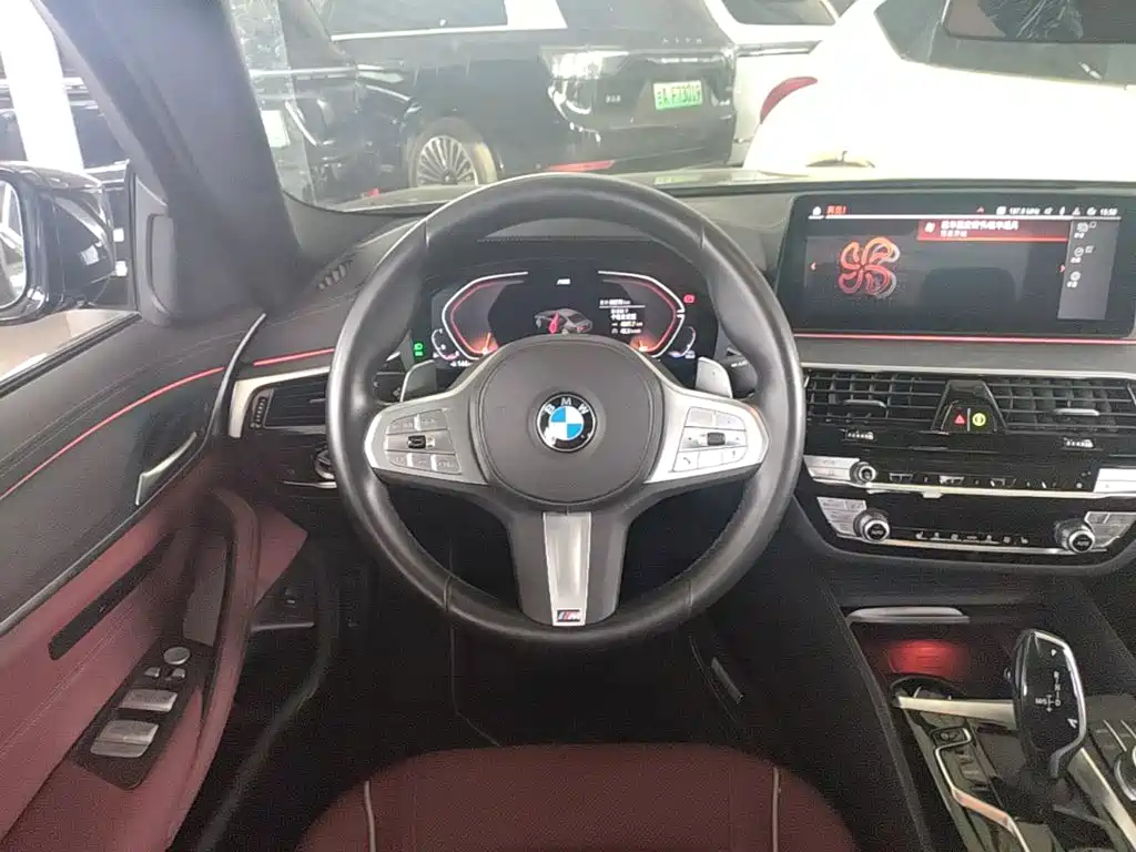 Photo 11 - BMW 5 Series