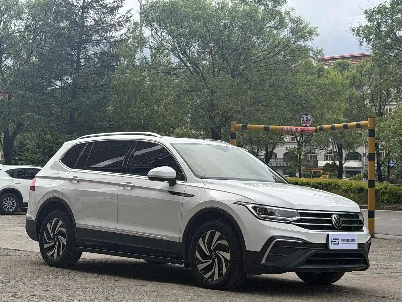 Volkswagen Tiguan L 2023 280TSI 2WD Trend Limited Edition фото 4