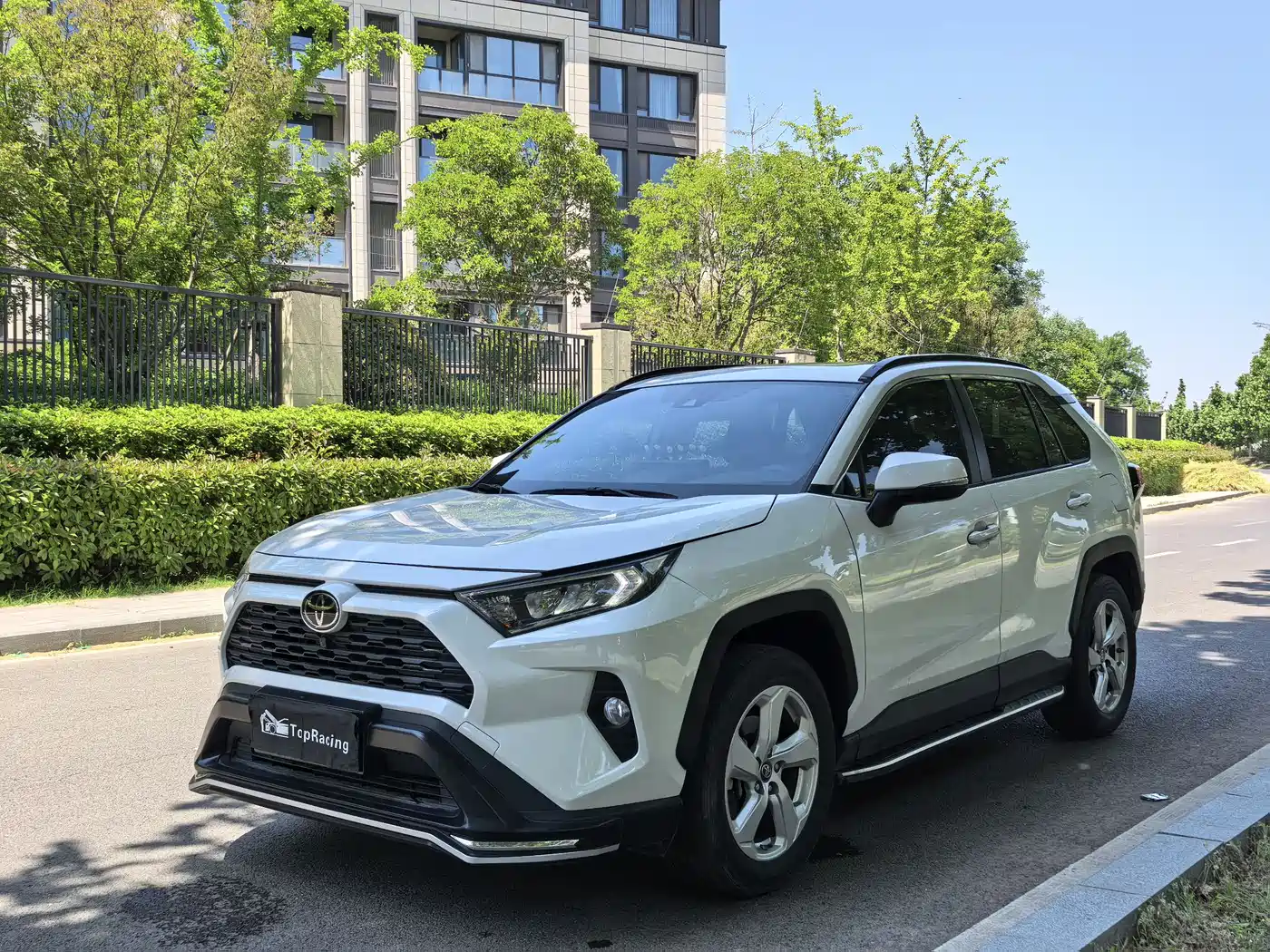 Toyota RAV4 Rongfang 2021 2.0L CVT 2WD Trend PLUS фото 2