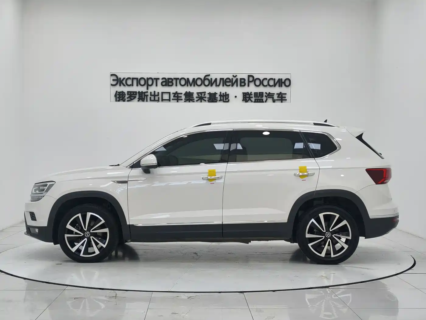 Volkswagen Tharu 2021 330TSI 4WD Luxury Plus фото 5