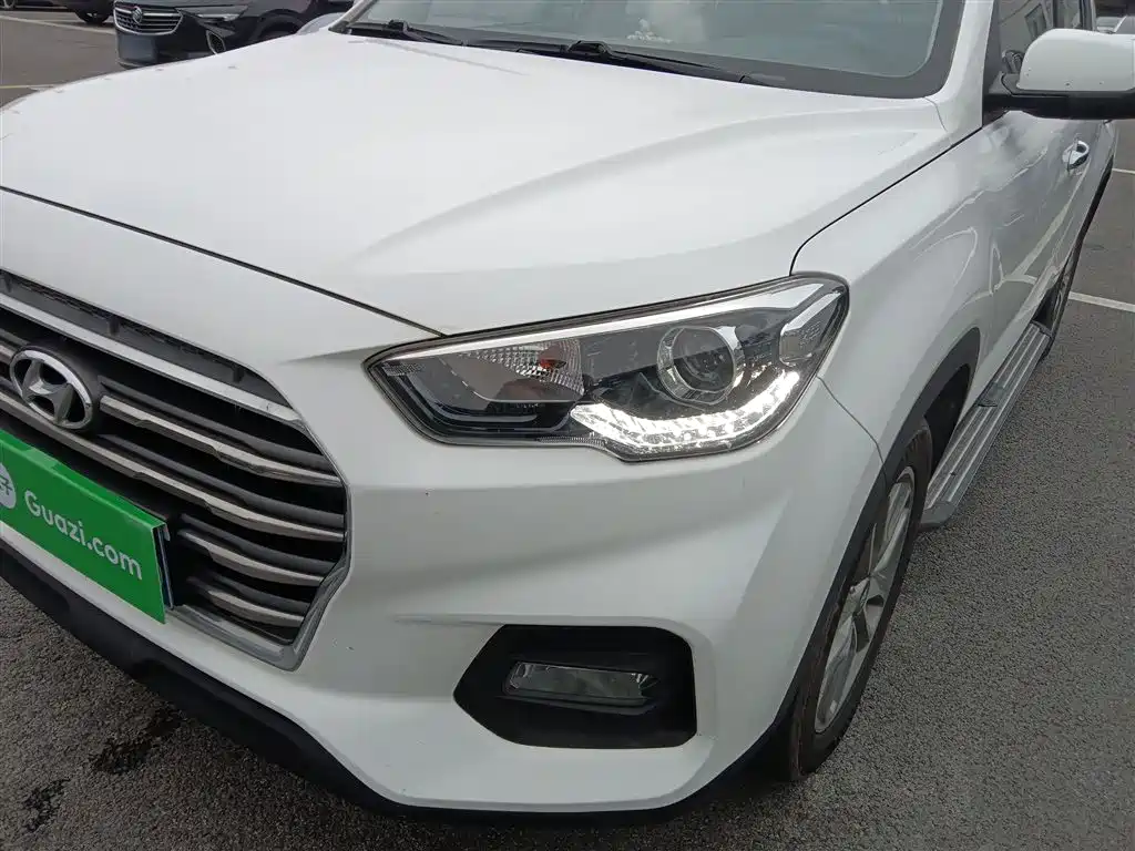 Hyundai Beijing Hyundai ix35 2019 2.0L Automatic 2WD Zhiyong·Enjoy China V фото 18