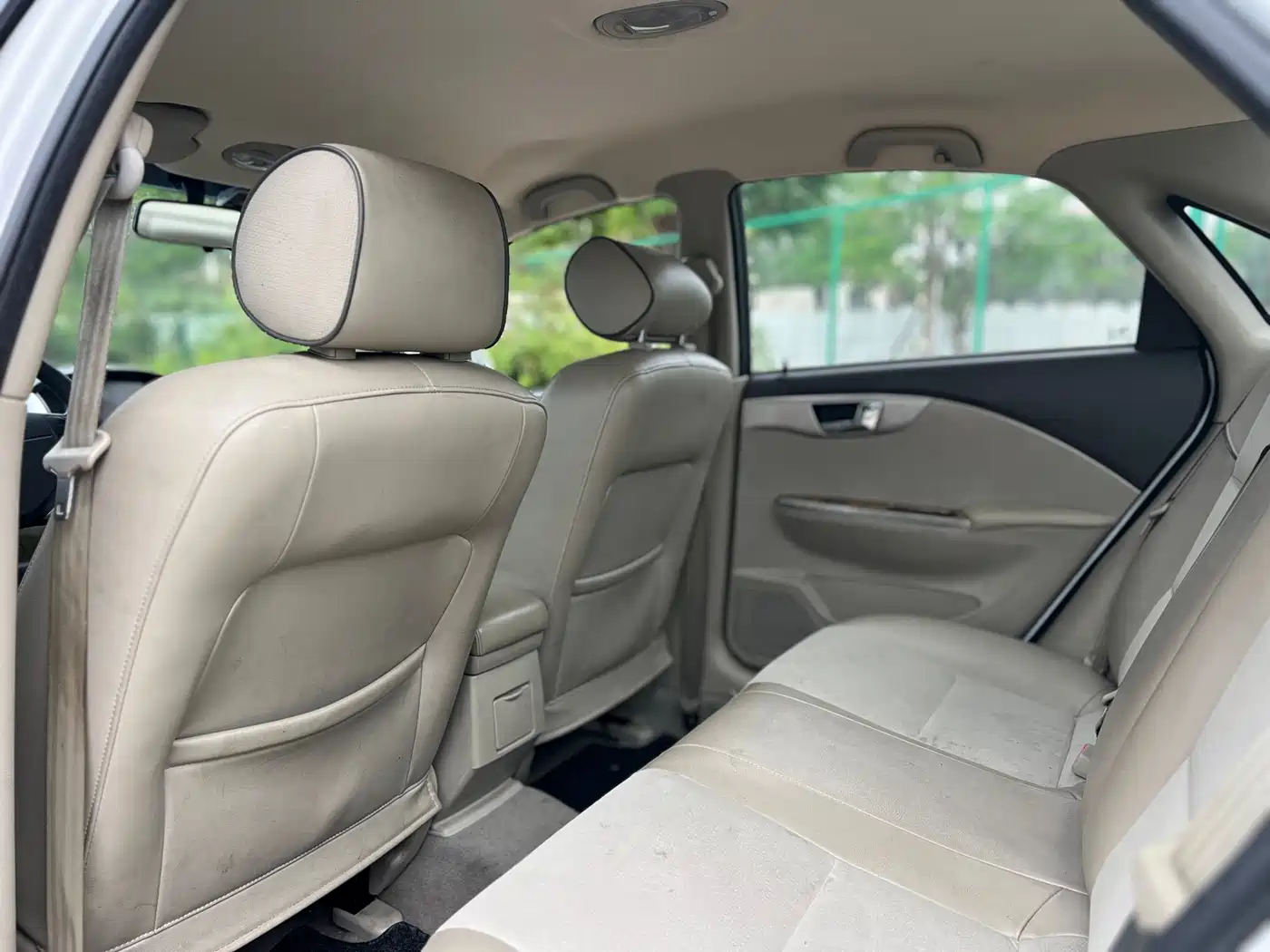 Buick Excelle 2015 1.5L Automatic Classic фото 6