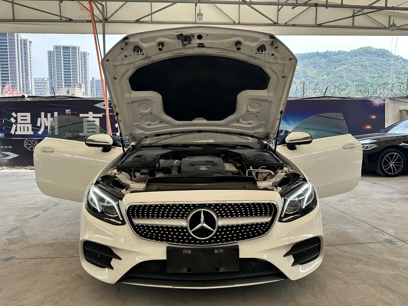 Mercedes-Benz E-Class (Import) 2017 E 300 Coupe фото 9