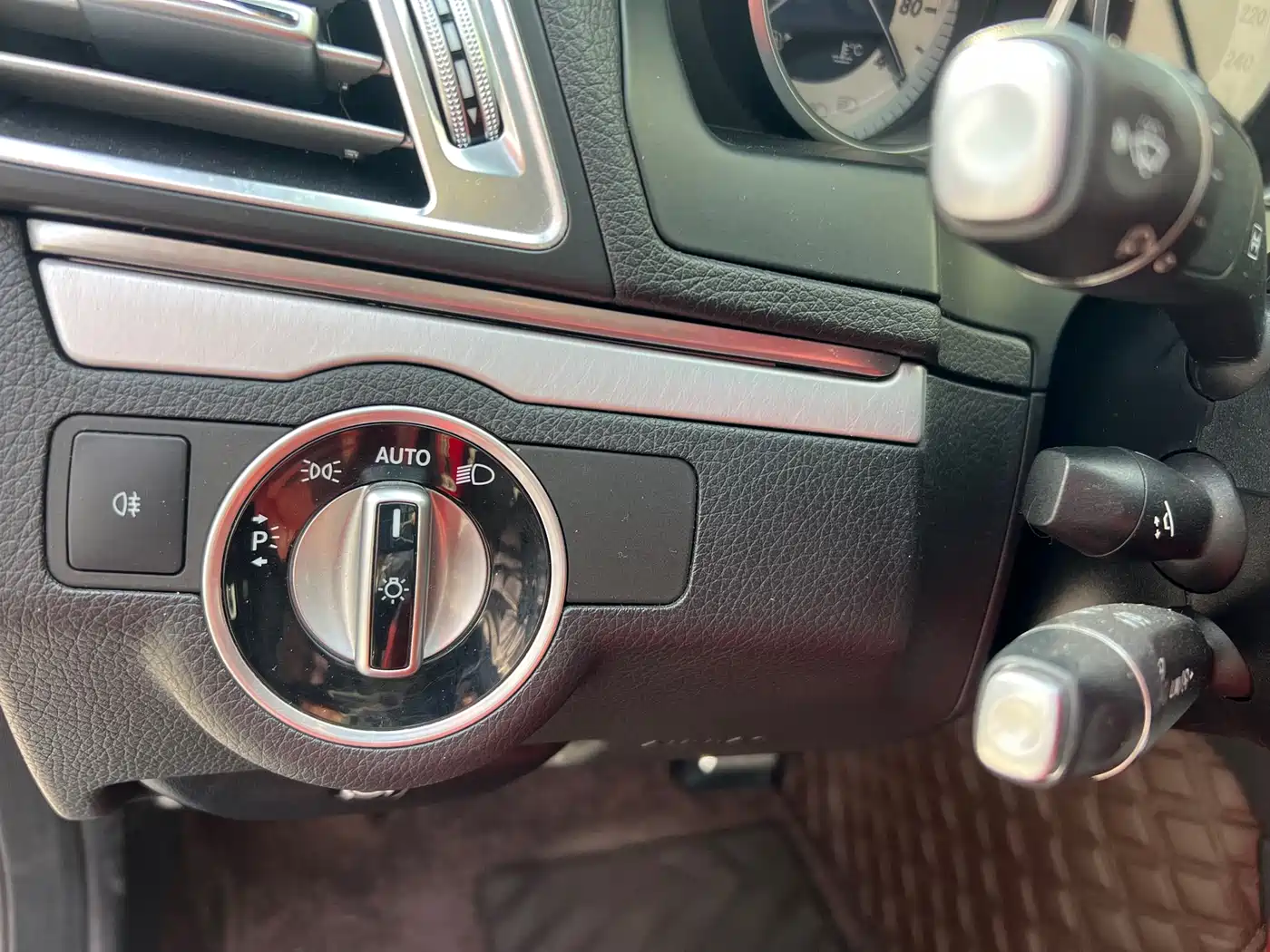 Mercedes-Benz E-Class (Import) 2014 E 200 Coupe фото 10