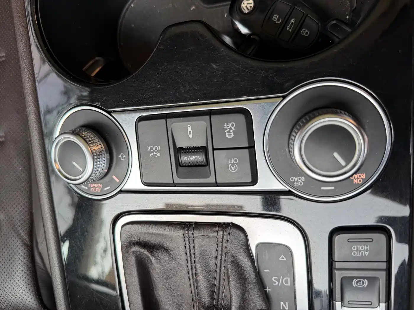 Volkswagen Touareg 2017 3.0TSI Explorer Edition фото 13