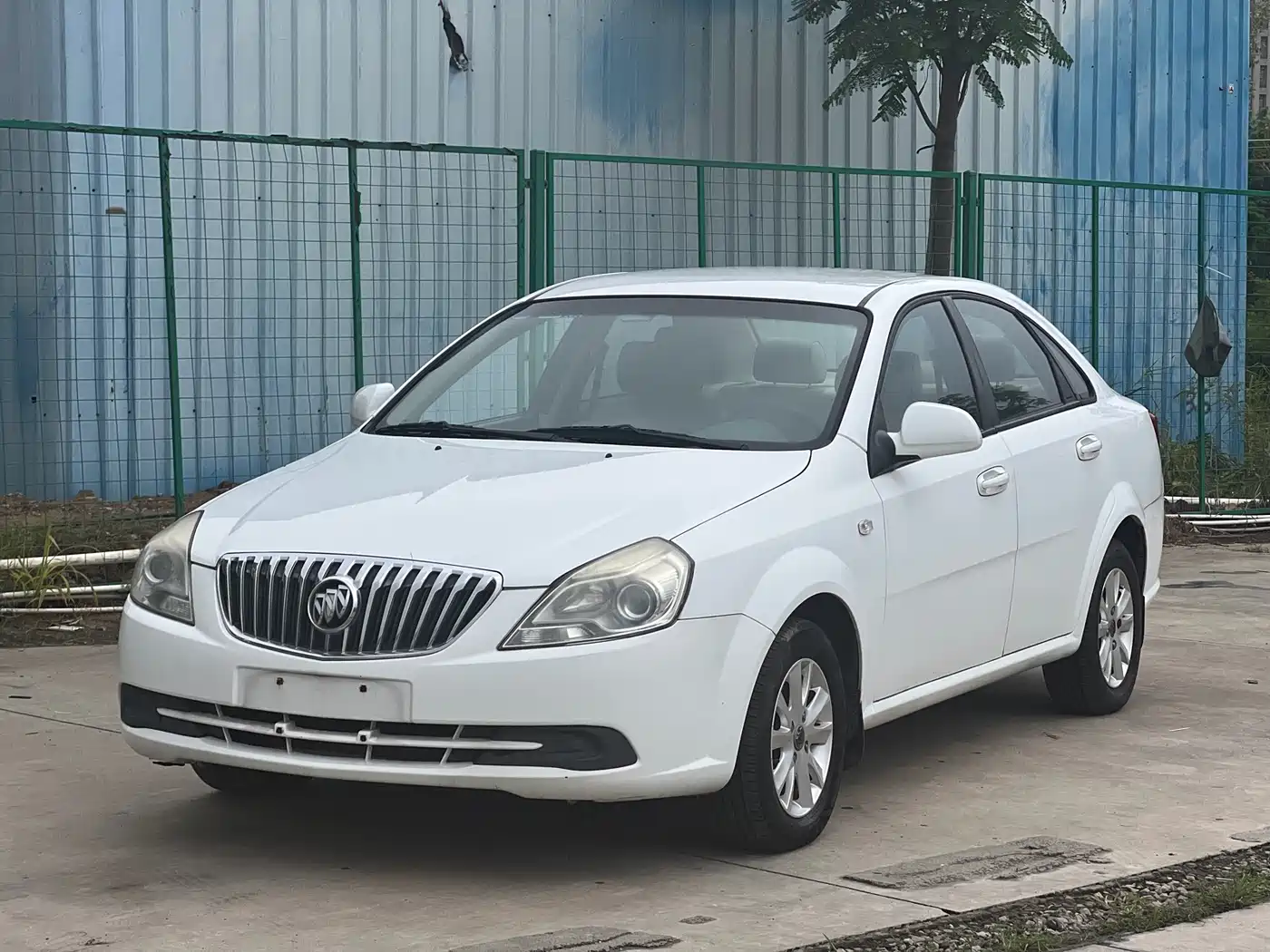 Buick Excelle 2015 1.5L Automatic Classic