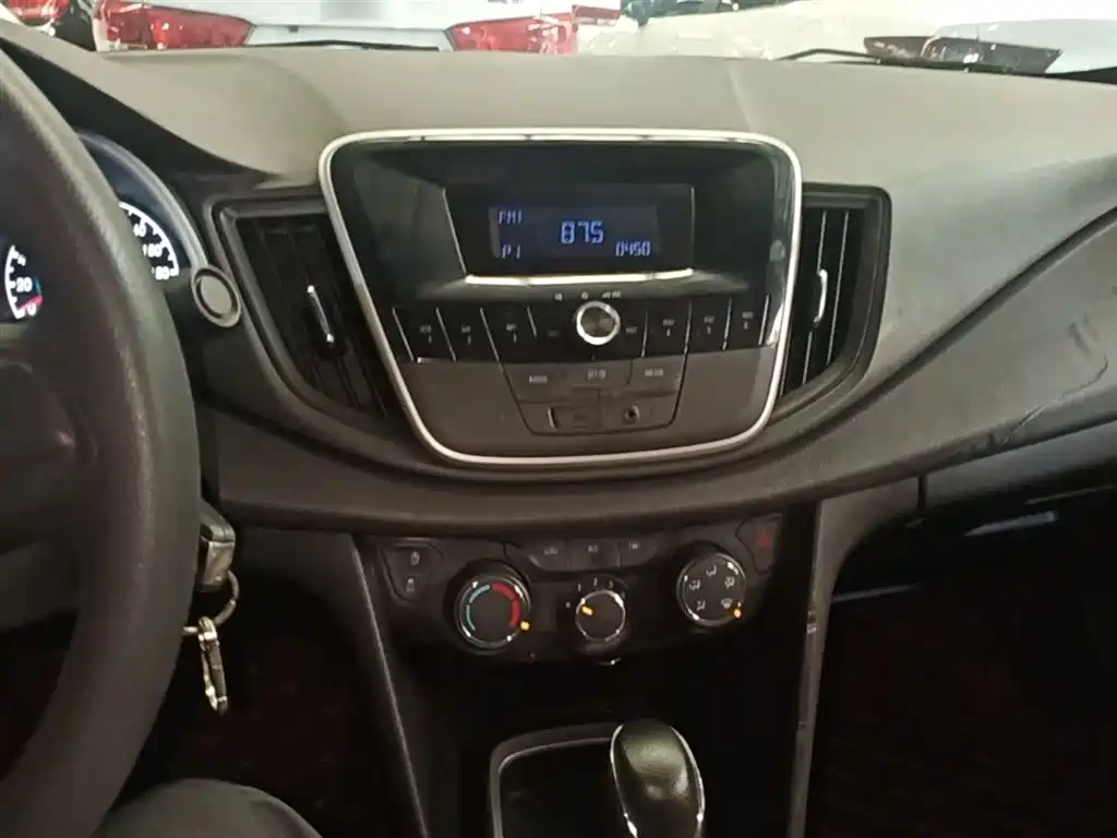Chevrolet Cavalier 2019 320 Auto Sunroof Enjoyment Edition фото 10
