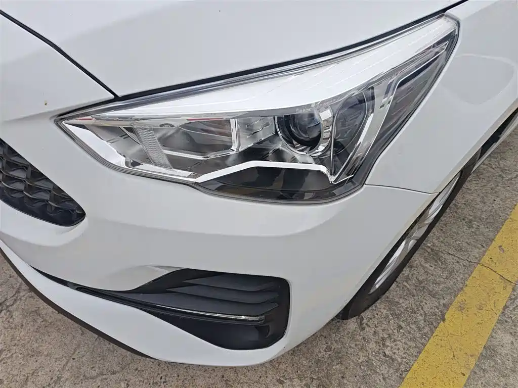 Haval M6 2019 1.5T DCT 2WD Value Edition (China VI) фото 24
