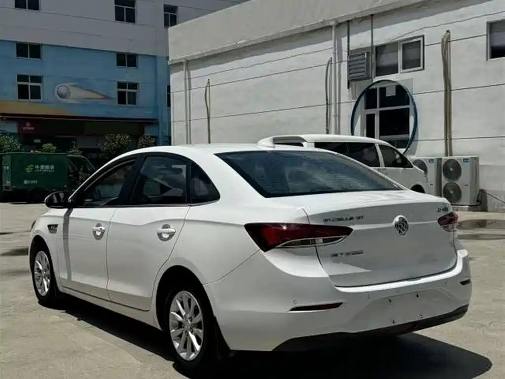 Buick Excelle 2018 15T DCT Progressive (China V) фото 8